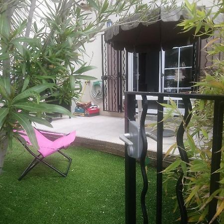 Marina A Aigues Mortes - Gard Exterior photo