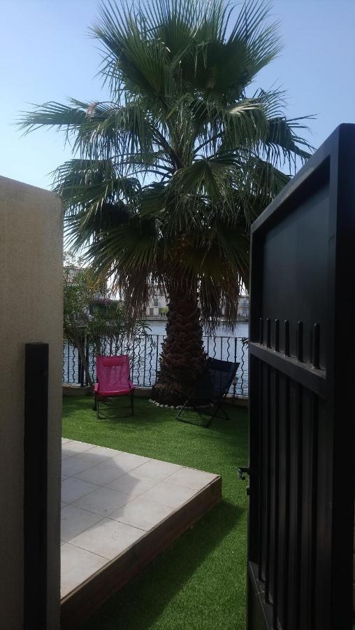 Marina A Aigues Mortes - Gard Exterior photo
